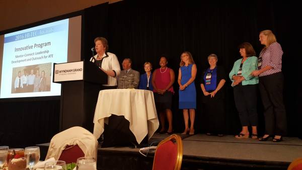 Mentor Connect receives 2016 Innovative Program HI TEC Award