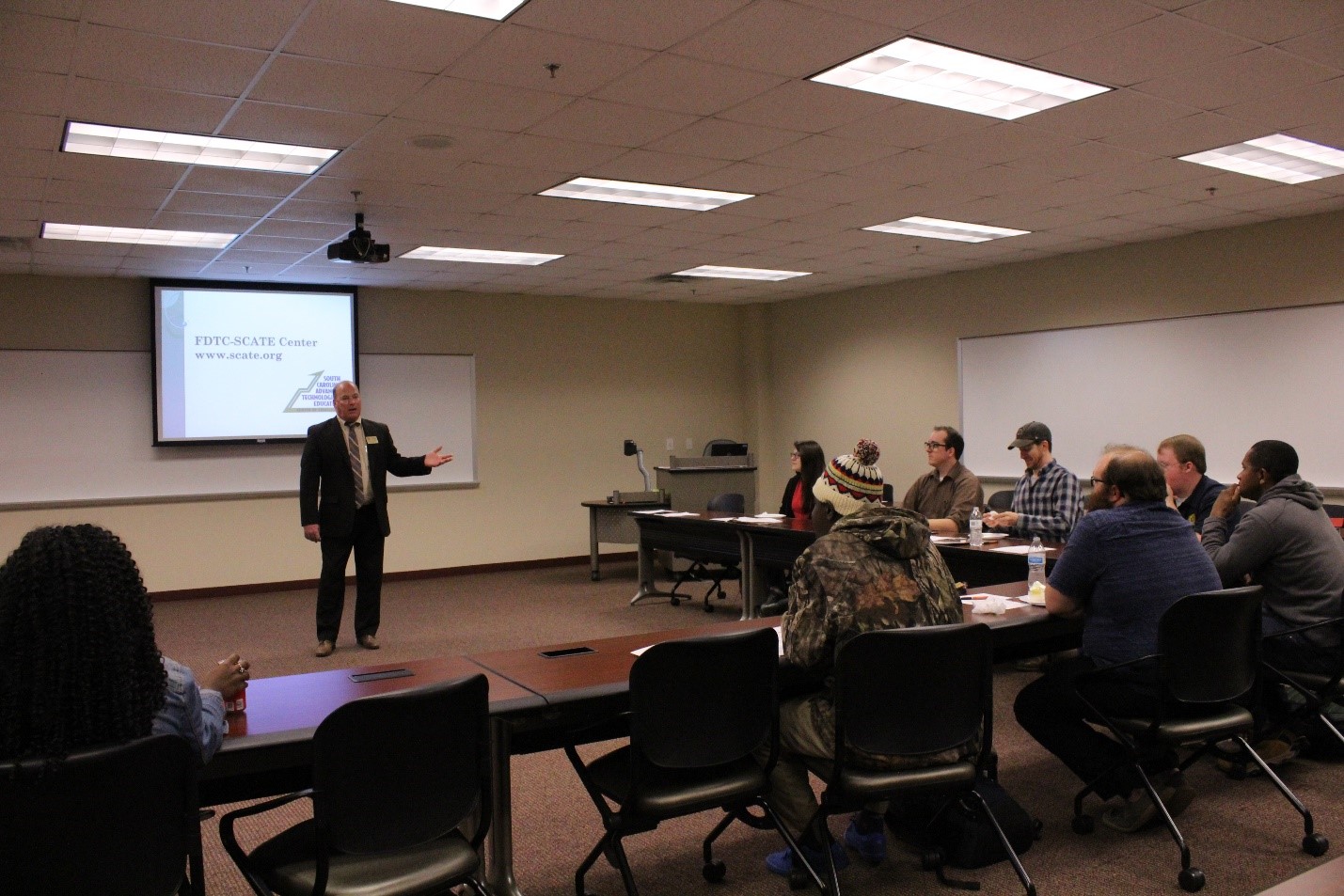 SCATE Center Conducts S-STEM Tech Stars Scholarship Fall 2021 Orientation